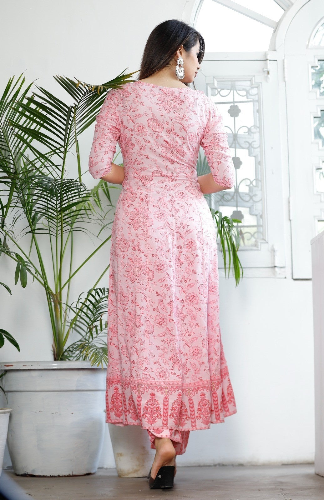 Women Rayon Kurta Pant Dupatta Set Multi Pink