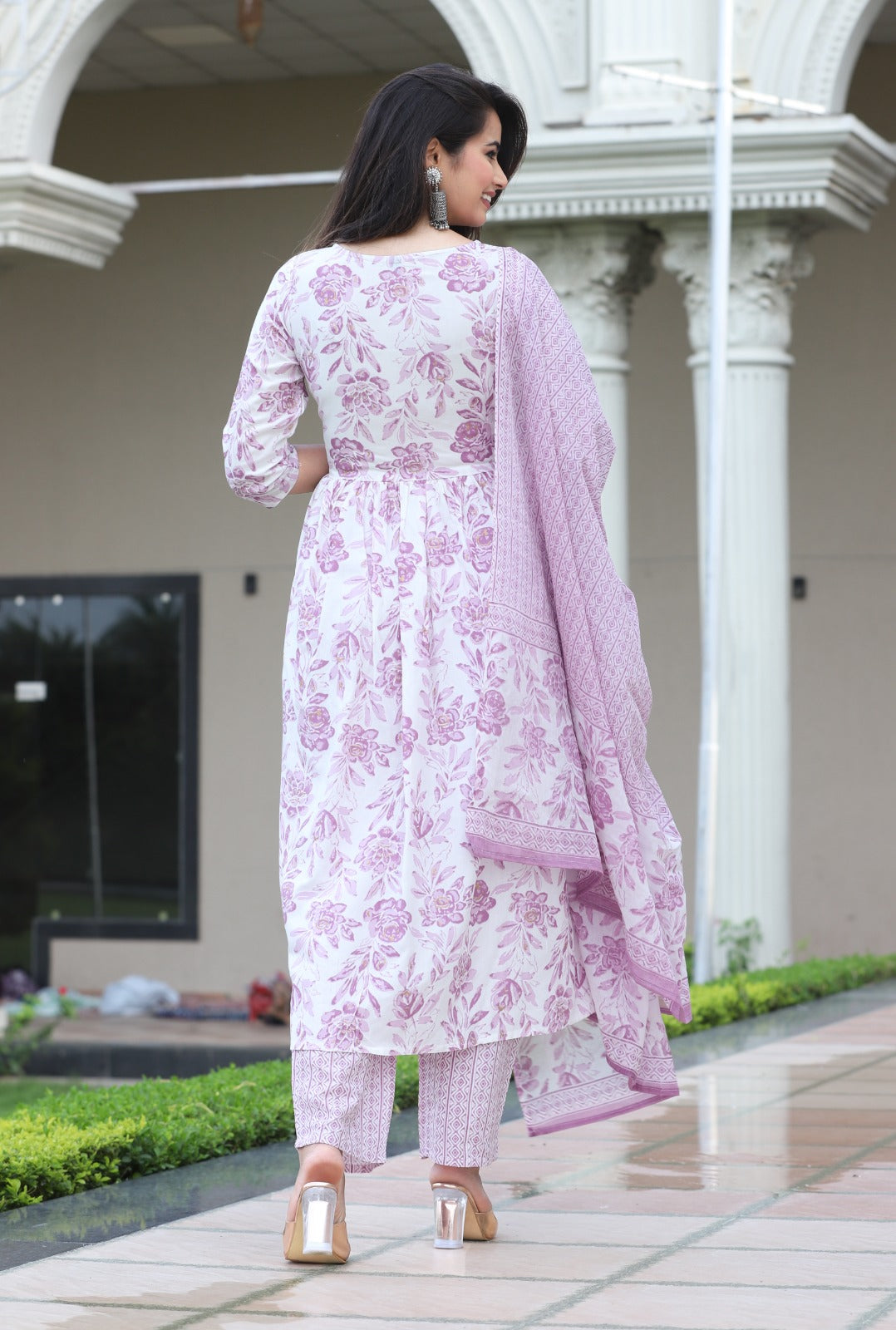 Women Rayon Kurta Pant Dupatta Set Lavender