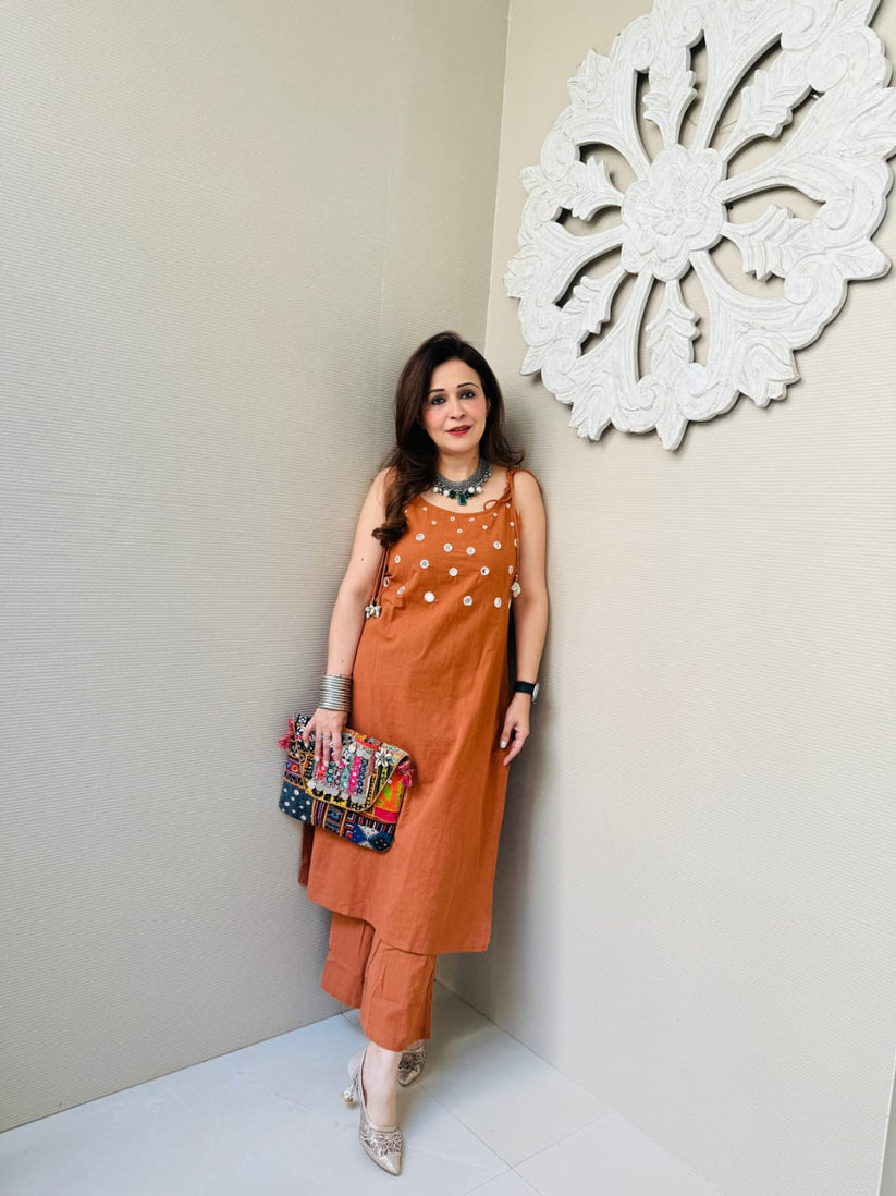 Beautiful Orrange Aari Mirror Work White Kurti With Pant