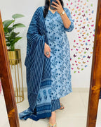 Poorvi's Blue Cotton Kurta Set